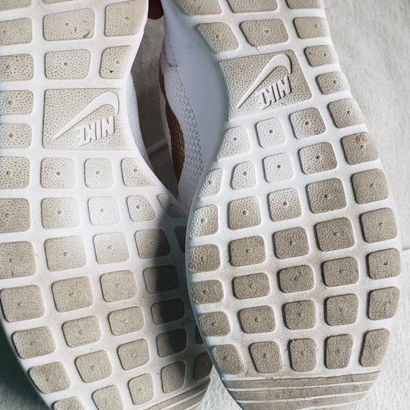 White Gold Nike Sneakers. - Picture 3 of 8